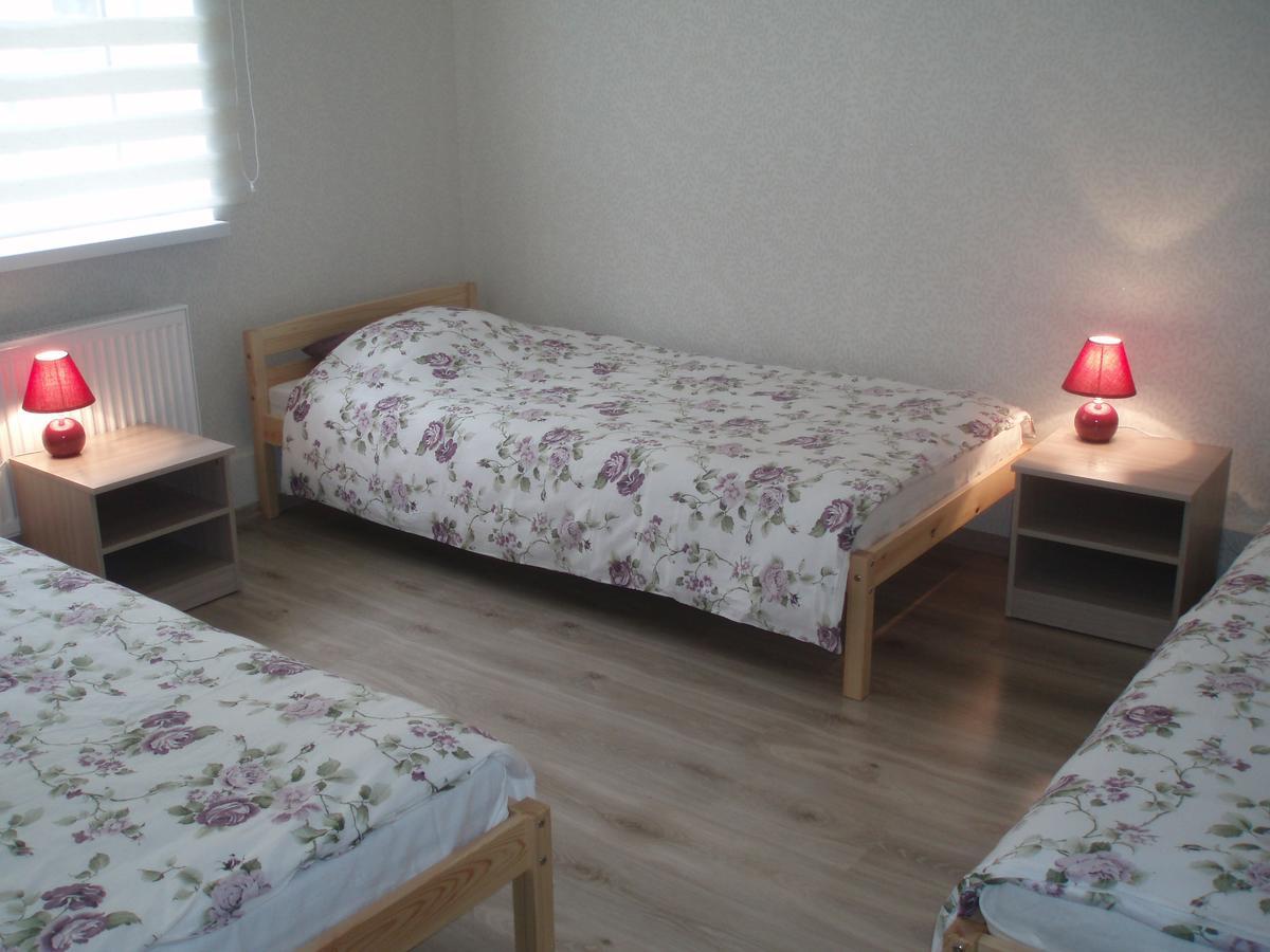Centra House Hotel เรเซกเน ภายนอก รูปภาพ